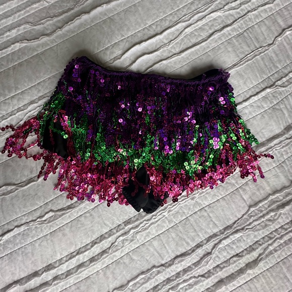 Sequin mini shorts - Picture 2 of 8